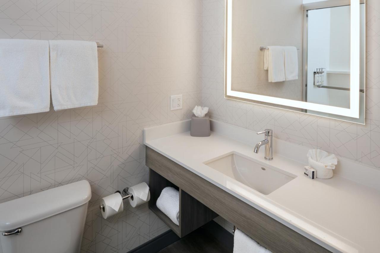 Holiday Inn Express Corvallis-On The River By Ihg Екстериор снимка