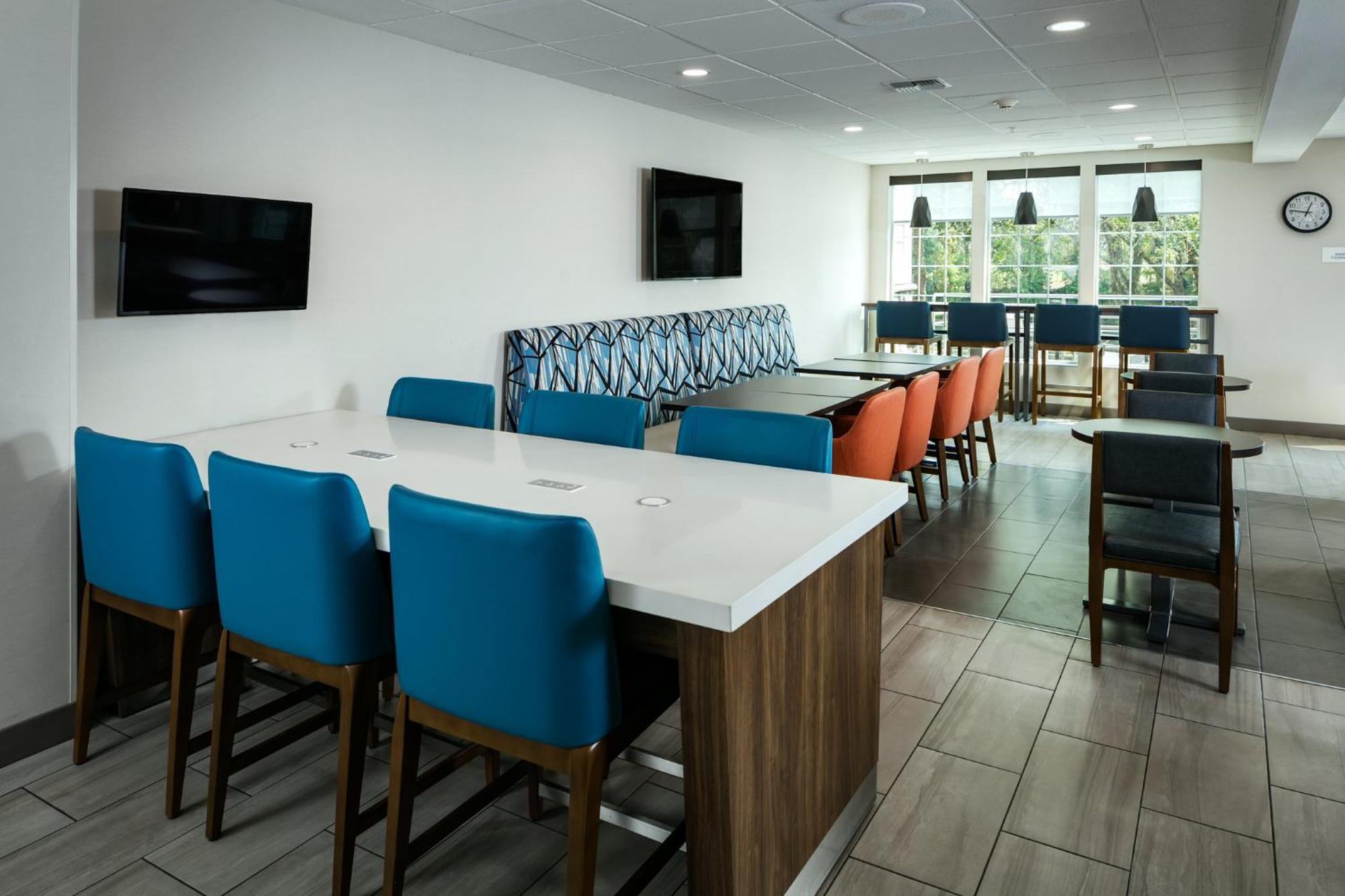 Holiday Inn Express Corvallis-On The River By Ihg Екстериор снимка