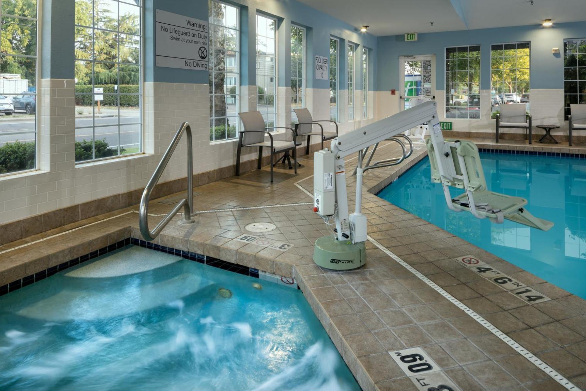 Holiday Inn Express Corvallis-On The River By Ihg Екстериор снимка
